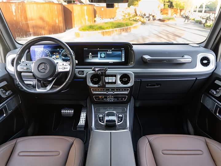 Фото 20 - Mercedes-Benz G-Class