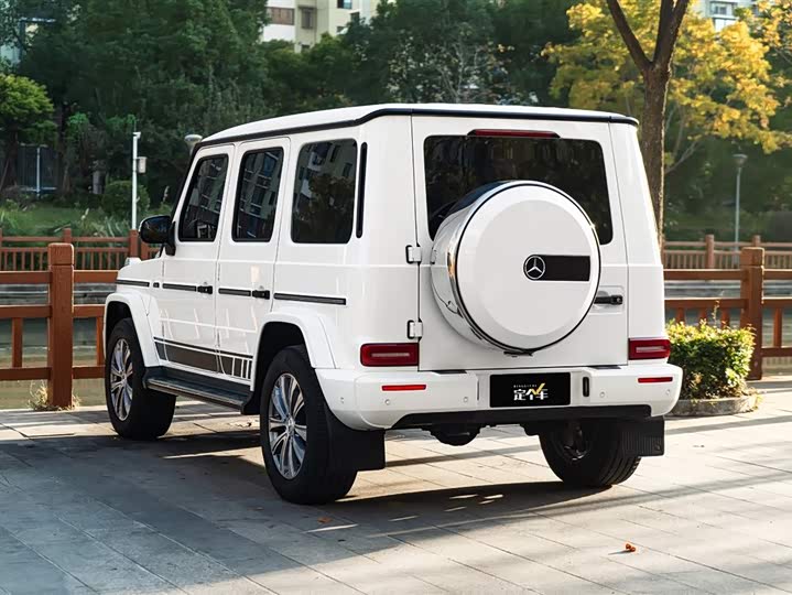 Фото 7 - Mercedes-Benz G-Class