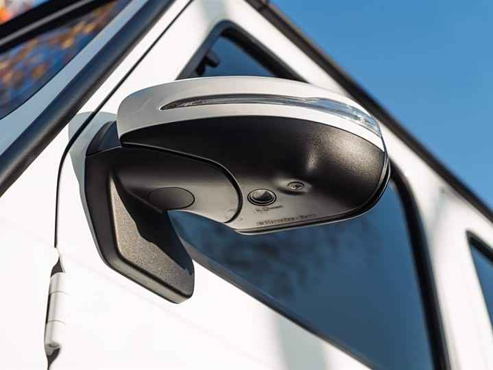 Фото 9 - Mercedes-Benz G-Class