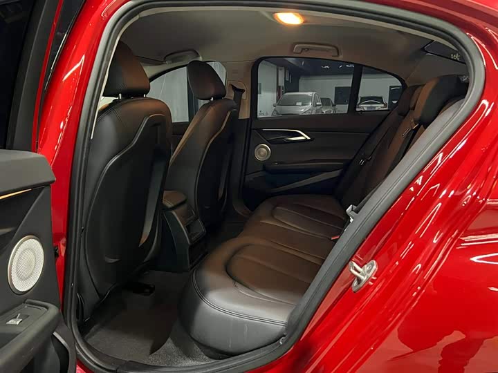 Фото 10 - BMW 1 Series