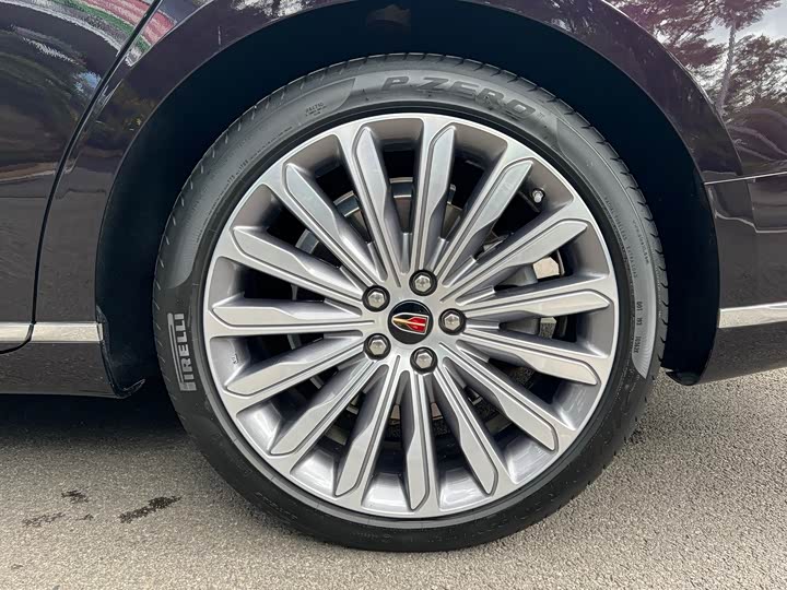 Фото 10 - Hongqi H9