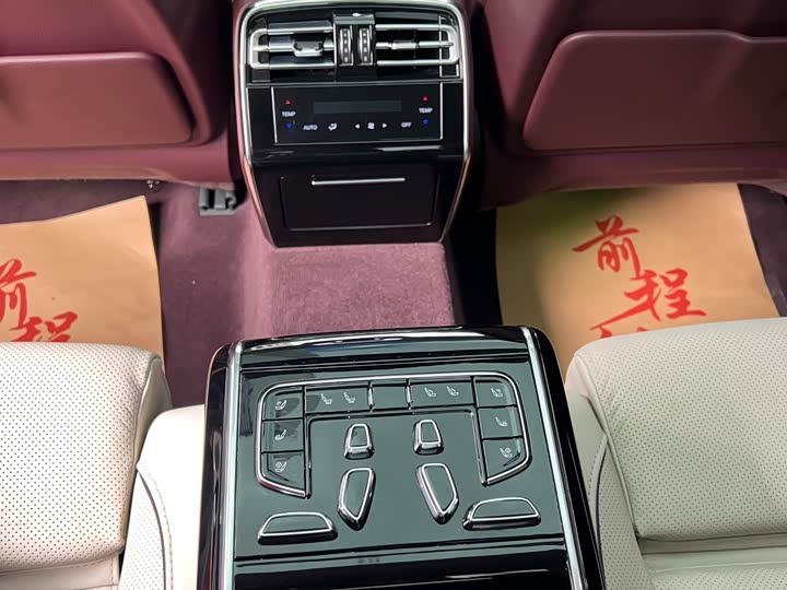 Фото 7 - Hongqi H9