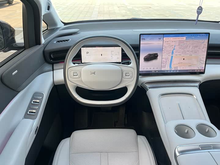 Фото 15 - XPeng X9