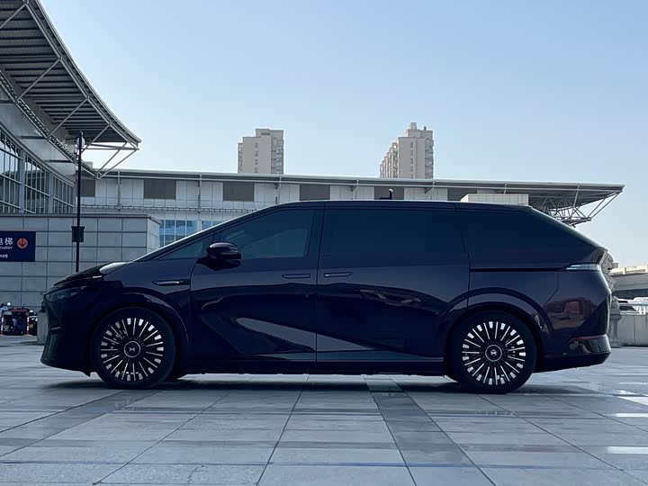 Фото 7 - XPeng X9