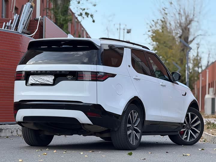Фото 16 - Land Rover Discovery