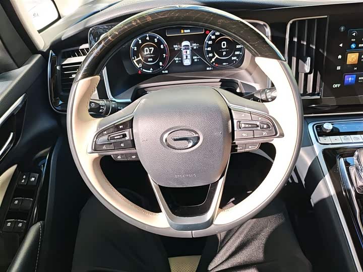 Фото 11 - GAC Trumpchi M8