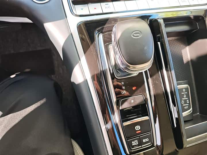 Фото 14 - GAC Trumpchi M8