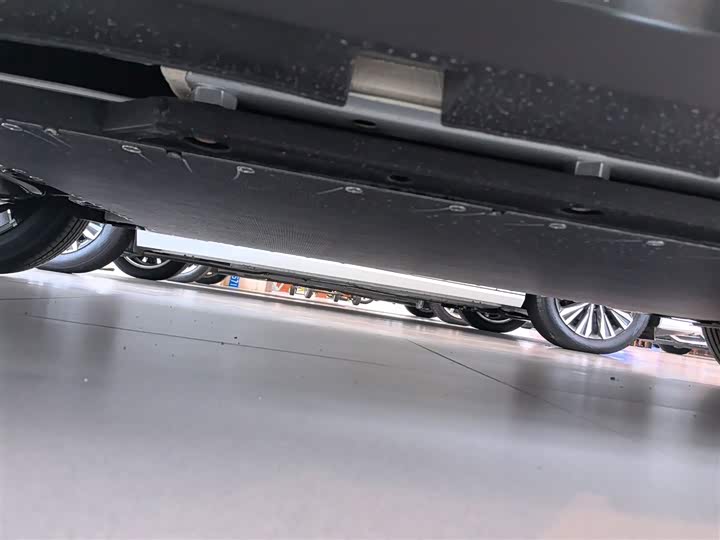 Фото 16 - BYD Dolphin