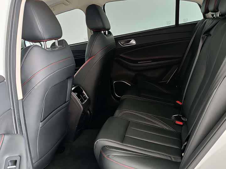 Фото 10 - Chery Omoda S5 (Arrizo 5 Plus)