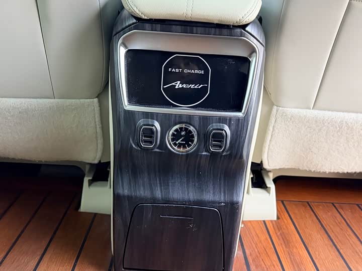 Фото 17 - Buick GL8 ES