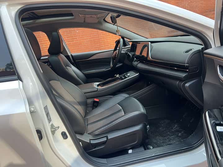 Фото 13 - GAC Aion S Plus