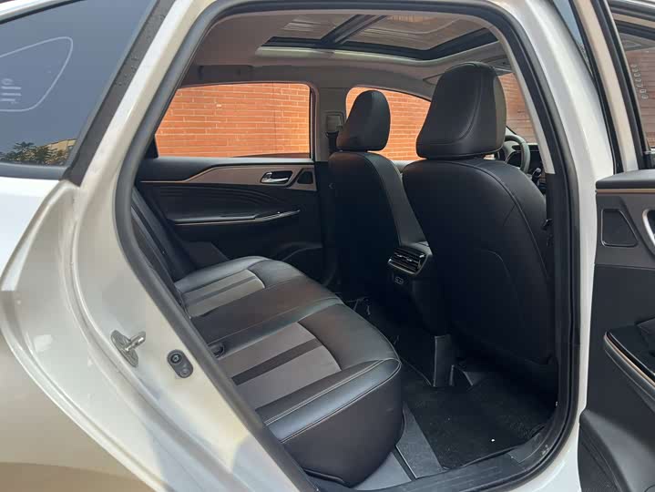 Фото 14 - GAC Aion S Plus