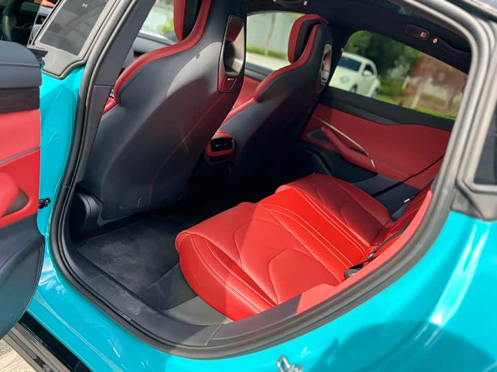 Фото 11 - Xiaomi SU7