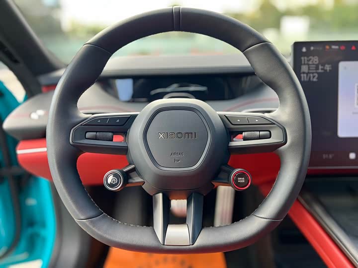 Фото 16 - Xiaomi SU7