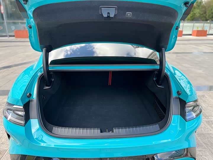 Фото 20 - Xiaomi SU7