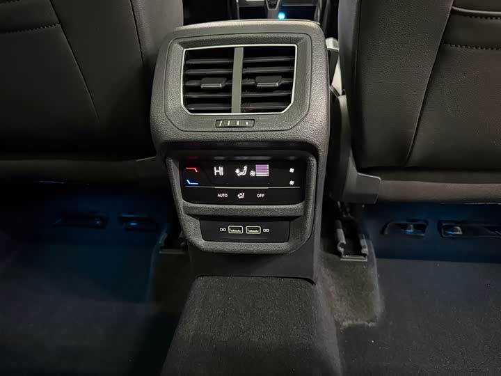 Фото 13 - Volkswagen Tayron