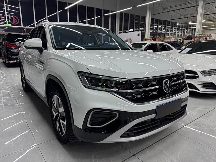 Фото 3 - Volkswagen Tayron