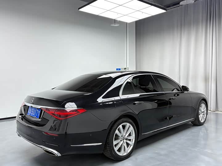 Фото 7 - Mercedes-Benz S-Class