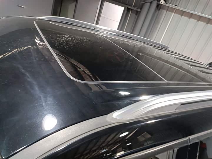 Фото 27 - Ford Explorer