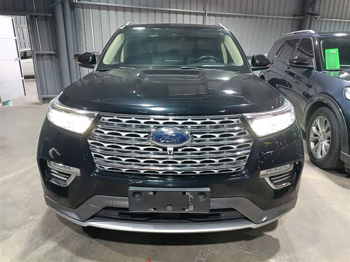 Фото 3 - Ford Explorer