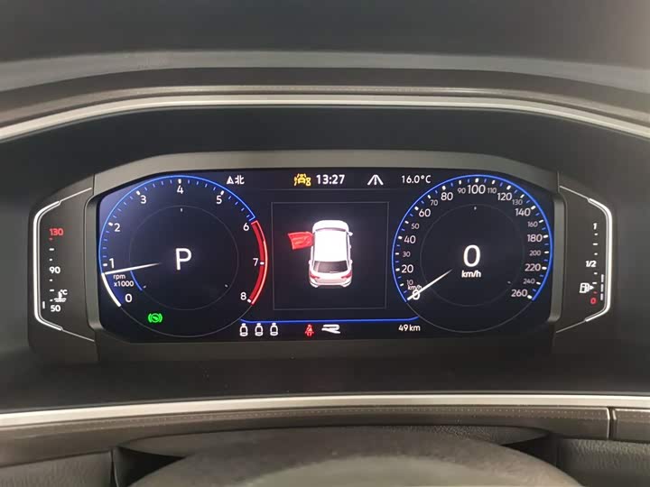 Фото 12 - Volkswagen T-Roc