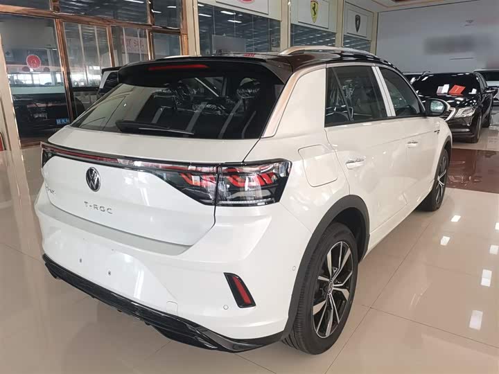 Фото 7 - Volkswagen T-Roc