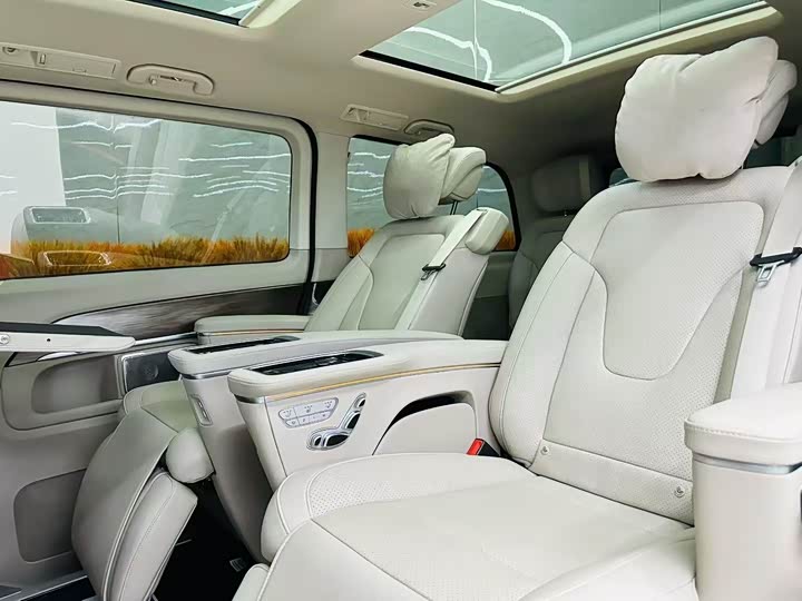 Фото 5 - Mercedes-Benz V-Class