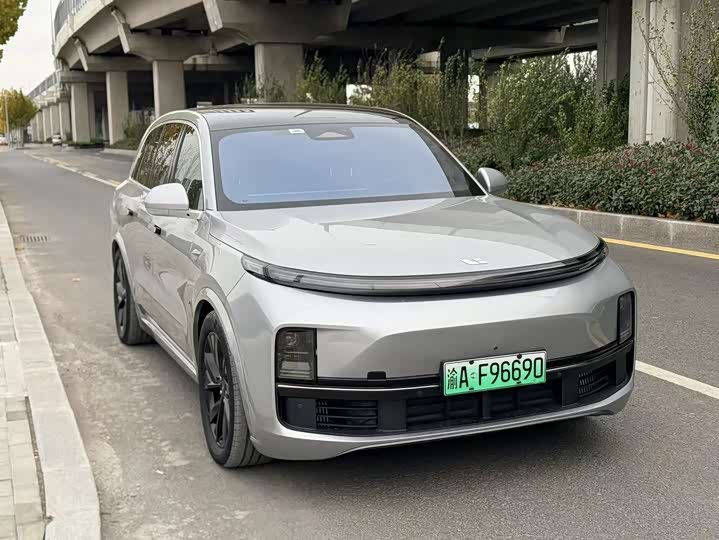 Фото 2 - LiXiang L8