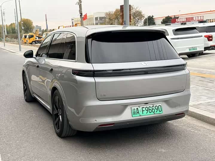 Фото 7 - LiXiang L8