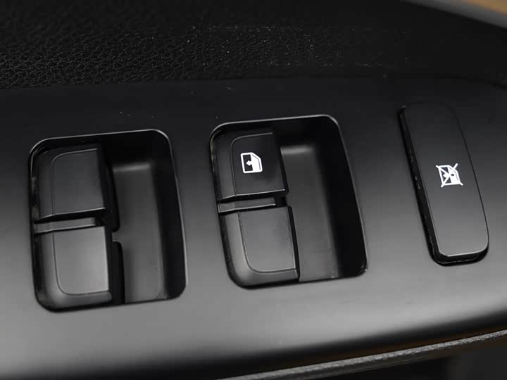 Фото 10 - Kia KX1