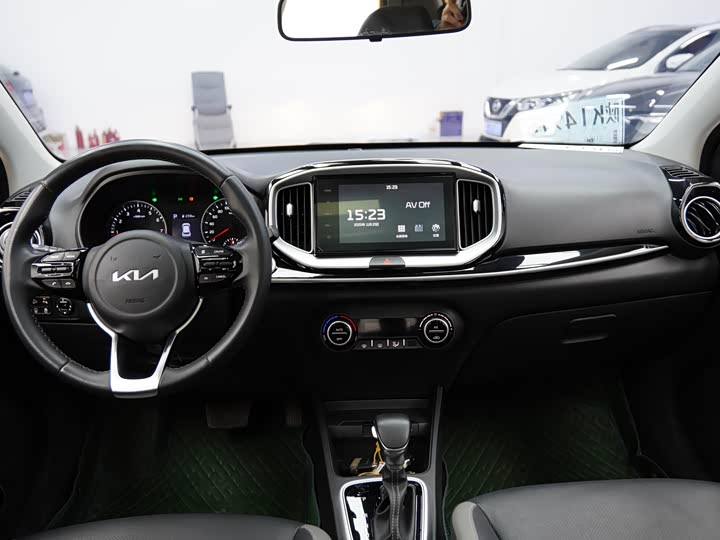 Фото 16 - Kia KX1