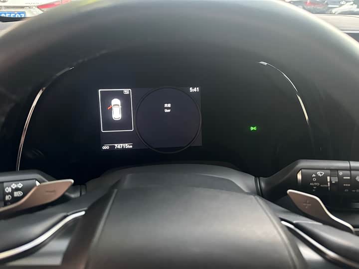 Фото 6 - Lexus RX