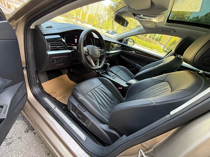 Фото 5 - Volkswagen Passat