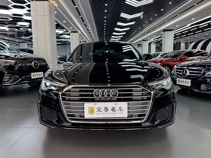 Фото 2 - Audi A6L