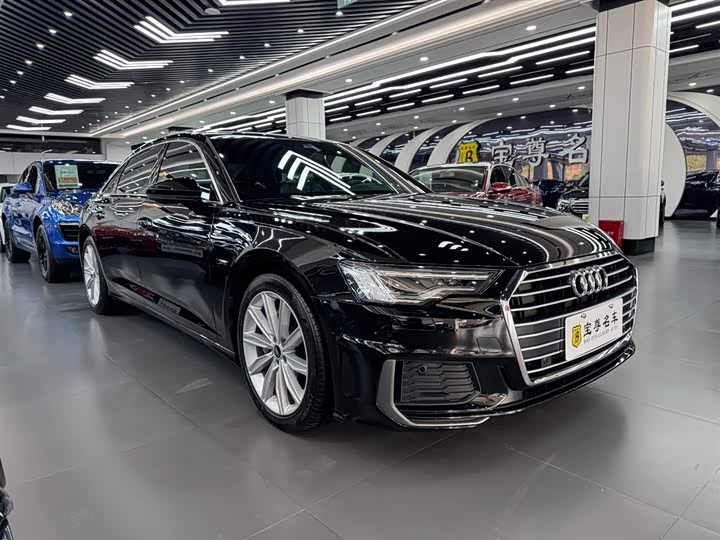 Фото 3 - Audi A6L