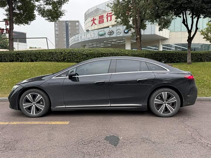 Фото 3 - Mercedes-Benz EQE