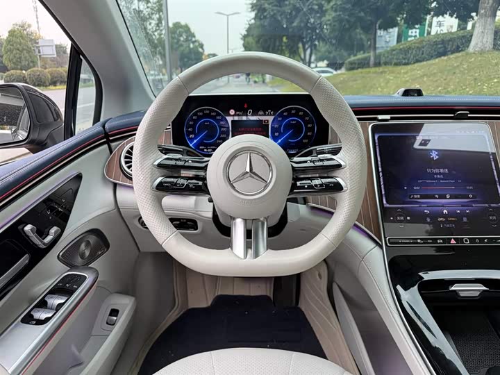 Фото 6 - Mercedes-Benz EQE