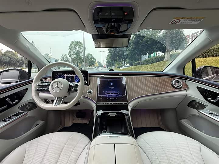 Фото 7 - Mercedes-Benz EQE