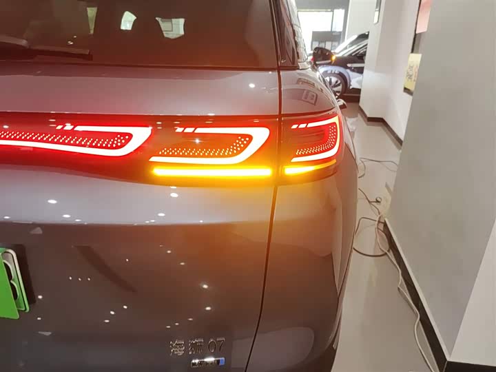 Фото 8 - BYD Sea Lion 07 DM-i Hybrid