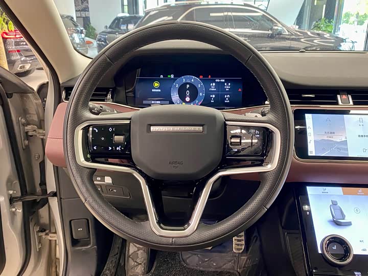 Фото 11 - Land Rover Range Rover Evoque L