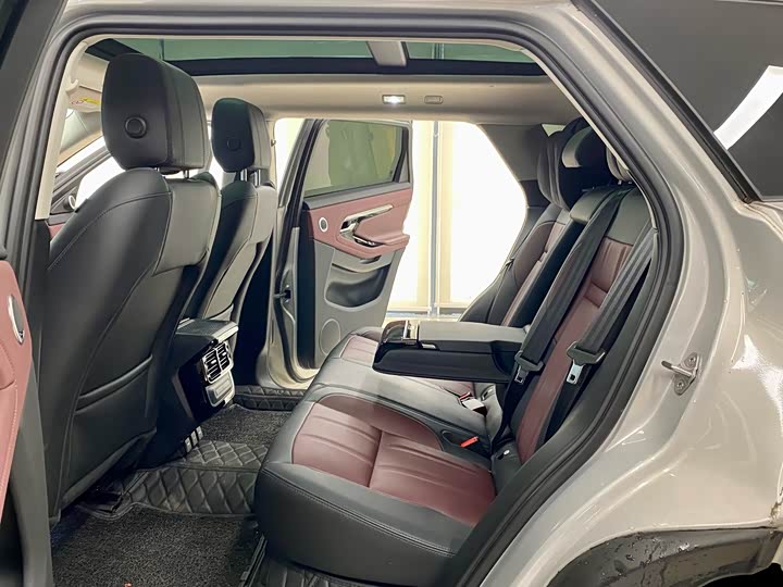 Фото 13 - Land Rover Range Rover Evoque L