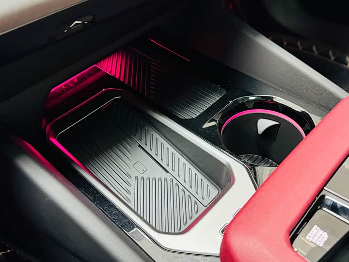 Фото 19 - BMW 5 Series