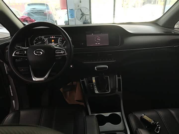 Фото 10 - GAC Trumpchi M6