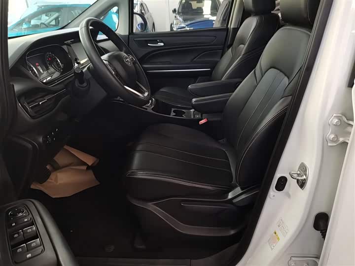 Фото 15 - GAC Trumpchi M6