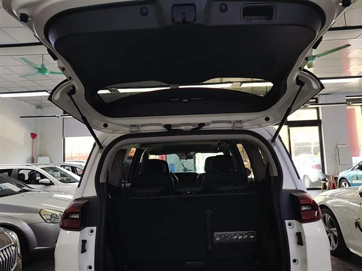 Фото 19 - GAC Trumpchi M6