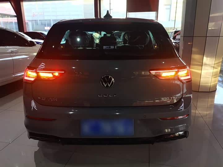 Фото 6 - Volkswagen Golf