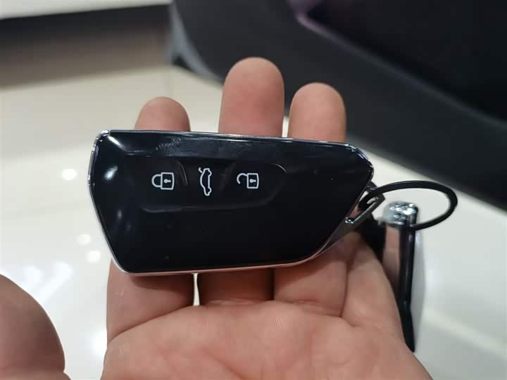 Фото 9 - Volkswagen Golf