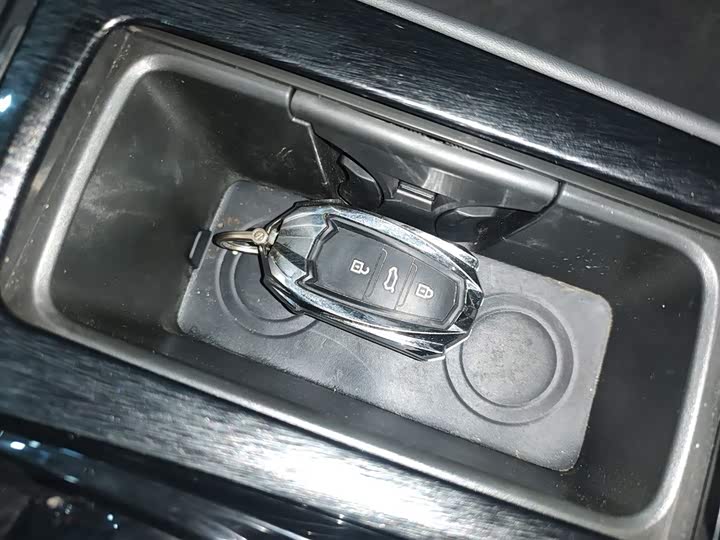 Фото 9 - Dongfeng Aeolus Yixuan Max