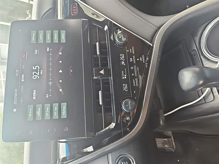 Фото 6 - Toyota Camry