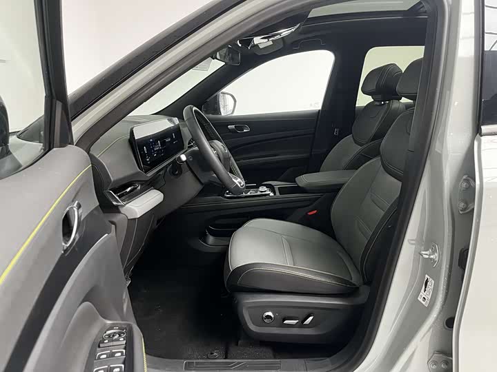 Фото 17 - Ford Equator Sport Hybrid